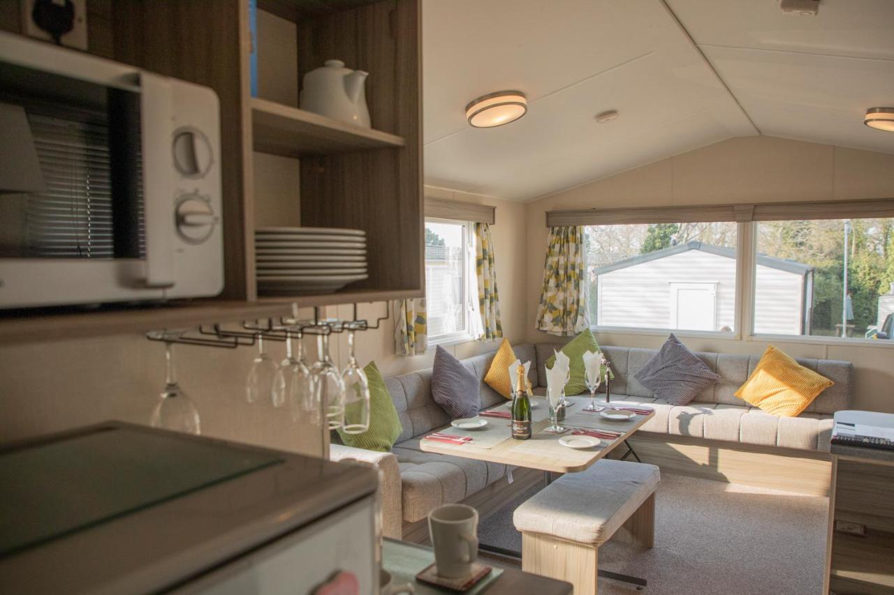 41 Orchard Bank, 3 Bed, Rockley Park Poole Villa Kültér fotó