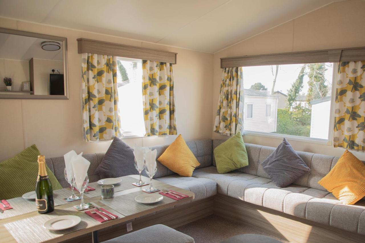 41 Orchard Bank, 3 Bed, Rockley Park Poole Villa Kültér fotó